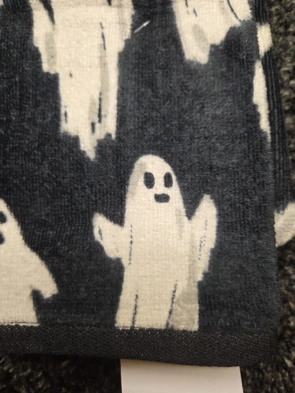 NWT Hyde and EEK! Target 2pk Halloween Ghosts Hand Towels Black/White